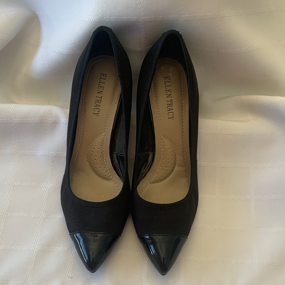 Ellen Tracy Black Patent Toes and Heel Leather and fabric Heels